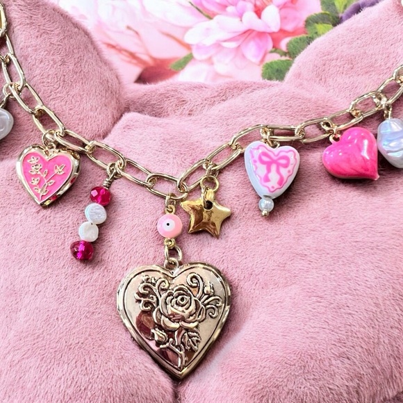 Pink and gold charm necklace Girly and Cute Coquette girl aesthetics Adorable - Picture 7 of 17